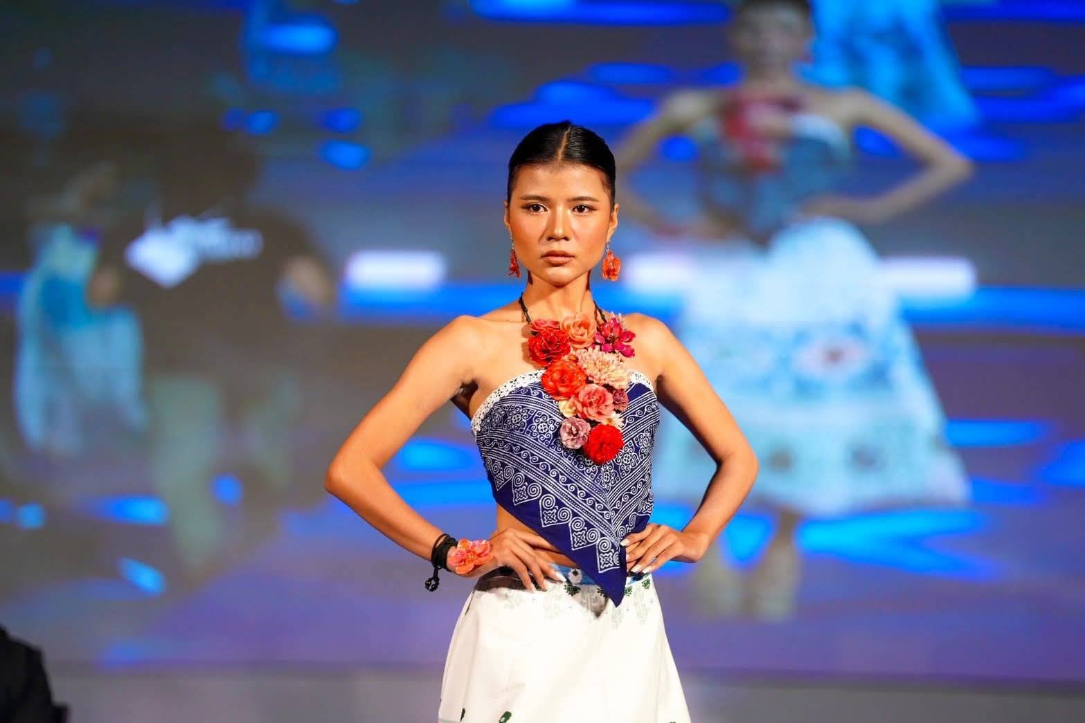 Royal Orchid Collection was at Elegance of Thai Women 3 -Grace in Identity Fashion show at the Hua Hin Convention Center Aug. 9-12, 2025 thru Bluport Hua Hin.