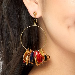 Hoop Earring of real Rose petals. Jewelry in Thailand. Jewelry in Chiang mai. Royal Orchid Collection jewelry.