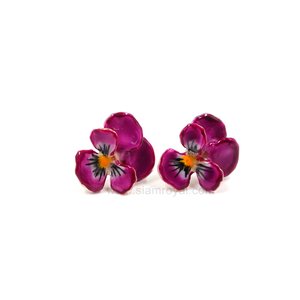Real pansy crafted into post earrings. Royal Orchid Collection Jewelry, Jewelry in Chiang Mai, Jewelry in Thailand.